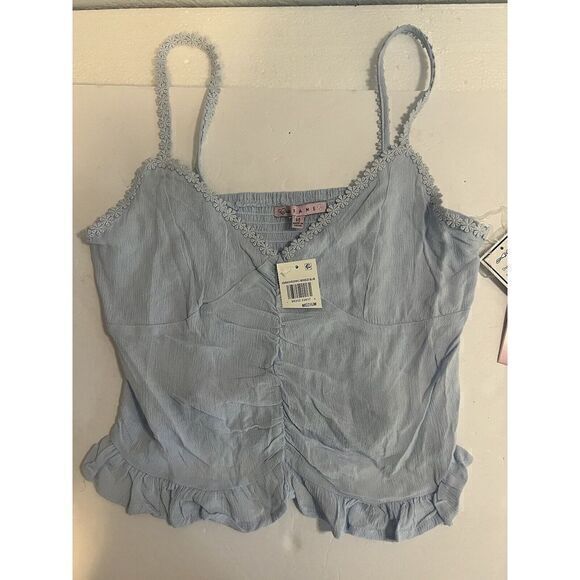 CRAVE FAME Smocked Ruched Tank Top Juniors' Médium Breeze Blue V-neck Neck-NWT‎ - Picture 1 of 6